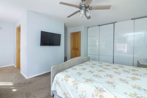 Tiny photo for 812 W Appletree Lane, Bartlett, IL 60103 (MLS # 12598583)