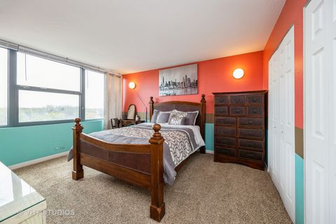 Tiny photo for 7234 W North Avenue #701, Elmwood Park, IL 60707 (MLS # 12456998)
