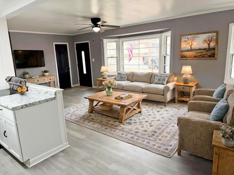 Tiny photo for 206 E 5th Street, Metropolis, IL 62960 (MLS # 12564034)