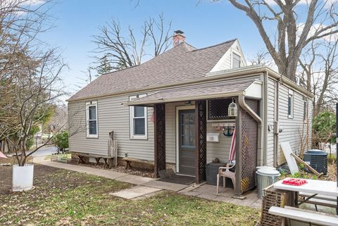 Tiny photo for 919 Huffman Court, DeKalb, IL 60115 (MLS # 12600640)