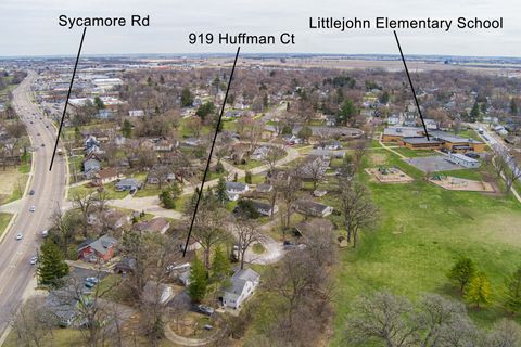 Tiny photo for 919 Huffman Court, DeKalb, IL 60115 (MLS # 12600640)