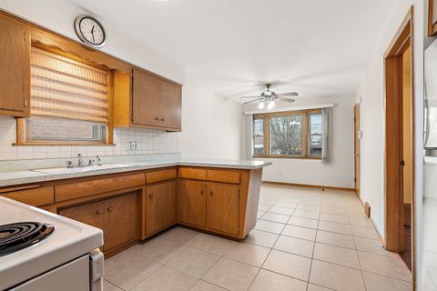Tiny photo for 6421 S Knox Avenue, Chicago, IL 60629 (MLS # 12603674)