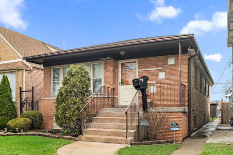 Tiny photo for 6421 S Knox Avenue, Chicago, IL 60629 (MLS # 12603674)