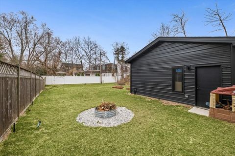 Tiny photo for 2415 Lake Avenue, Wilmette, IL 60091 (MLS # 12528768)