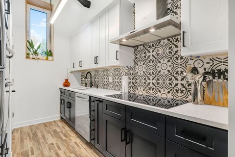 Tiny photo for 2415 Lake Avenue, Wilmette, IL 60091 (MLS # 12528768)