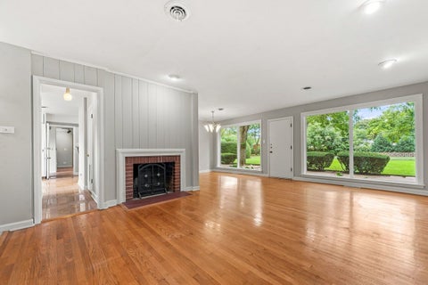 Tiny photo for 311 N Mac Arthur Boulevard, Mount Prospect, IL 60056 (MLS # 12779936)