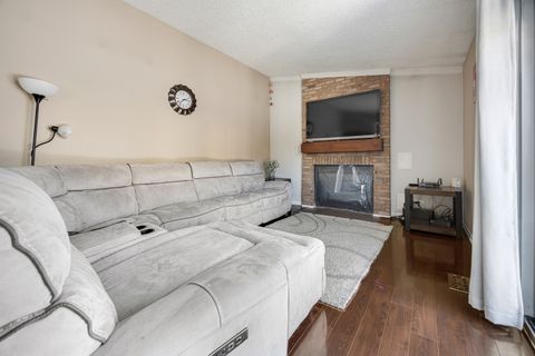 Tiny photo for 1300 Chatsworth Lane, Hoffman Estates, IL 60169 (MLS # 12552800)