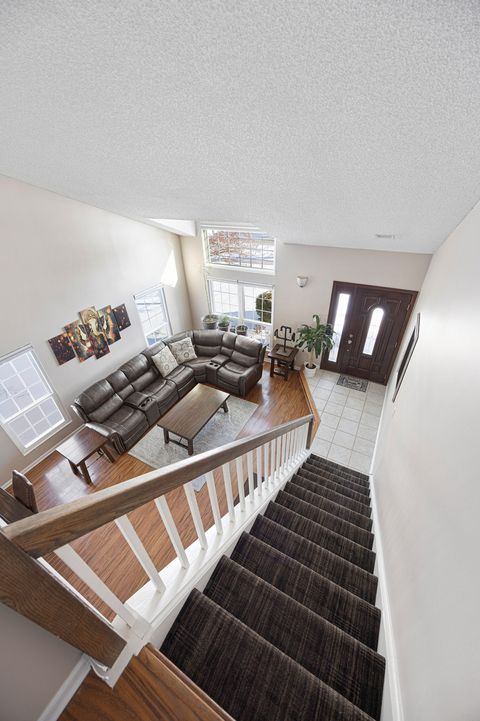 Tiny photo for 1300 Chatsworth Lane, Hoffman Estates, IL 60169 (MLS # 12552800)