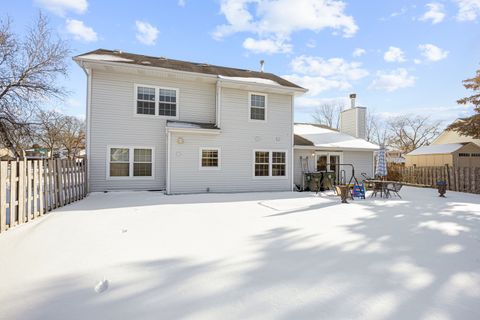 Tiny photo for 1300 Chatsworth Lane, Hoffman Estates, IL 60169 (MLS # 12552800)