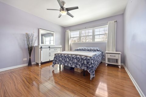 Tiny photo for 1300 Chatsworth Lane, Hoffman Estates, IL 60169 (MLS # 12552800)