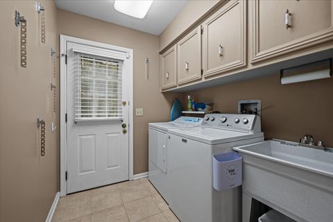 Tiny photo for 1S150 Cantigny Drive, Winfield, IL 60190 (MLS # 12487453)