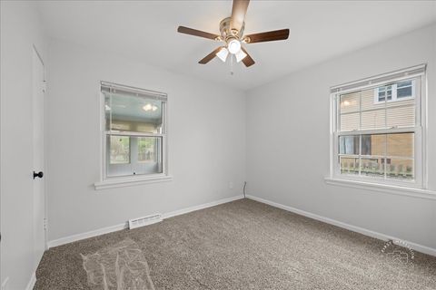 Tiny photo for 150 S Western Avenue, Aurora, IL 60506 (MLS # 12600340)