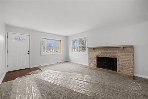 Tiny photo for 150 S Western Avenue, Aurora, IL 60506 (MLS # 12600340)