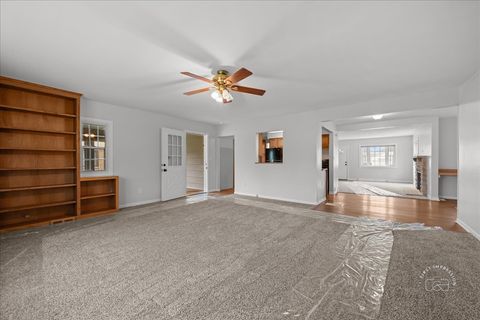 Tiny photo for 150 S Western Avenue, Aurora, IL 60506 (MLS # 12600340)