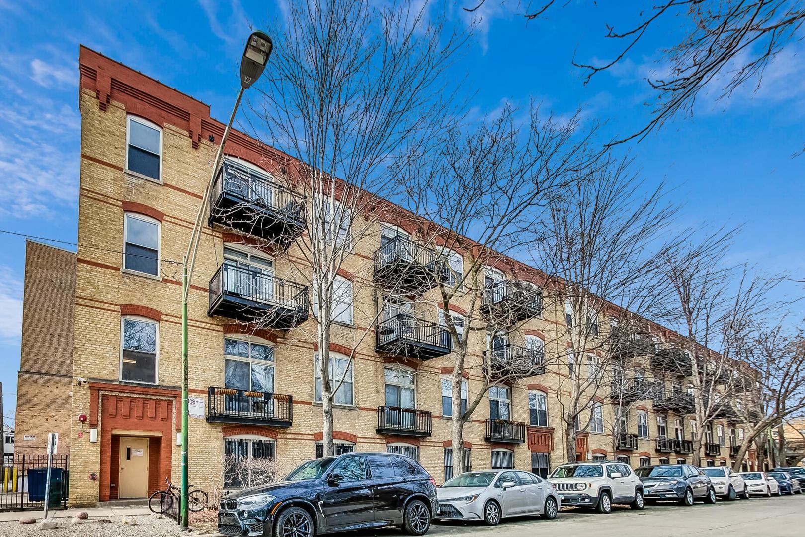 1740 N MAPLEWOOD Avenue 109