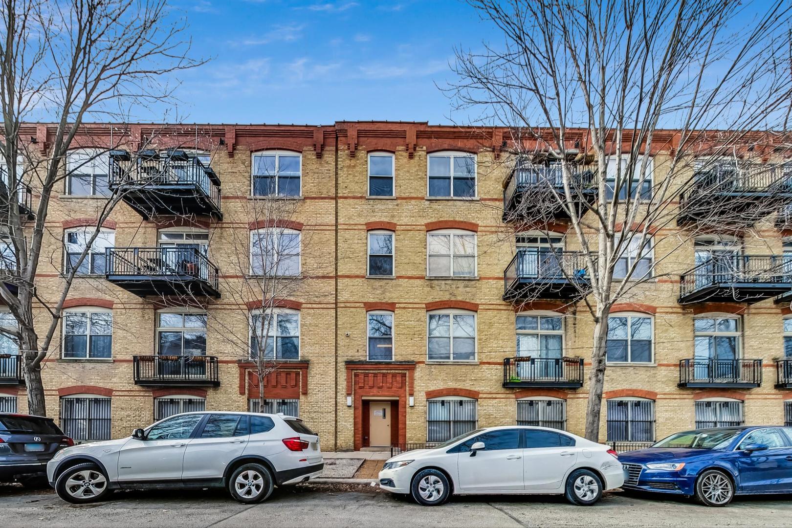 1740 N MAPLEWOOD Avenue 109