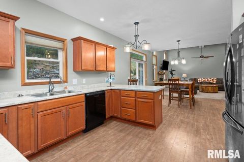 Tiny photo for 1215 WAVERLY Road, Davenport, IA 52804 (MLS # QC4268752)