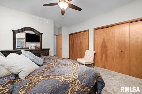 Tiny photo for 1215 WAVERLY Road, Davenport, IA 52804 (MLS # QC4268752)