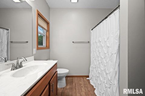 Tiny photo for 1215 WAVERLY Road, Davenport, IA 52804 (MLS # QC4268752)