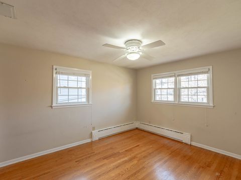 Tiny photo for 619 Rockland Avenue, Lake Bluff, IL 60044 (MLS # 12516014)