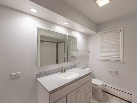 Tiny photo for 619 Rockland Avenue, Lake Bluff, IL 60044 (MLS # 12516014)