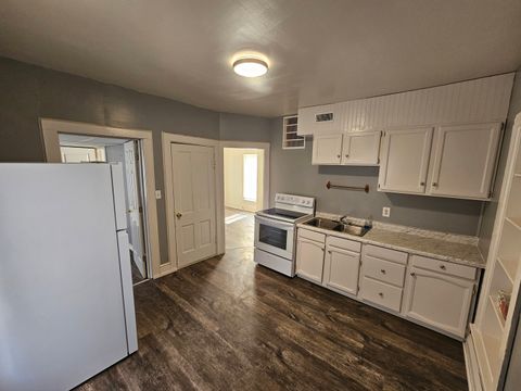Tiny photo for 706 W 2nd Street, Rock Falls, IL 61071 (MLS # 12692542)