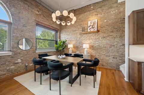 Tiny photo for 1117 W Barry Avenue #6, Chicago, IL 60657 (MLS # 12759183)