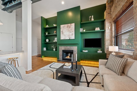 Tiny photo for 1117 W Barry Avenue #6, Chicago, IL 60657 (MLS # 12759183)