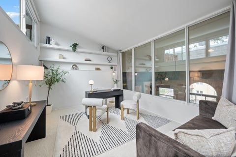 Tiny photo for 1117 W Barry Avenue #6, Chicago, IL 60657 (MLS # 12759183)