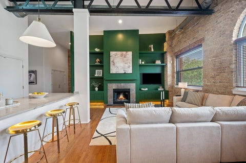 Tiny photo for 1117 W Barry Avenue #6, Chicago, IL 60657 (MLS # 12759183)