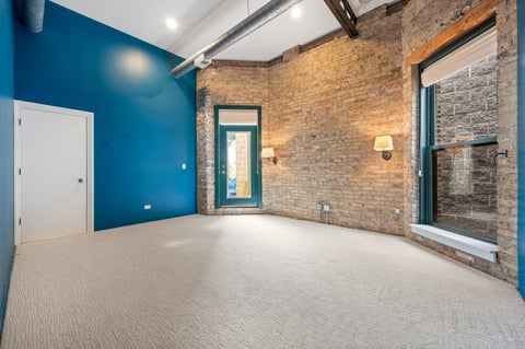 Tiny photo for 1117 W Barry Avenue #6, Chicago, IL 60657 (MLS # 12759183)
