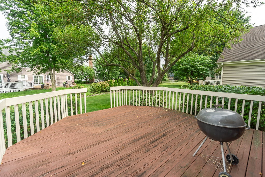 2157 N Lake Shore Circle