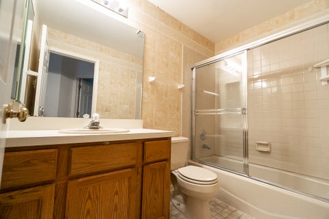 Tiny photo for 2157 N Lake Shore Circle, Arlington Heights, IL 60004 (MLS # 12758385)