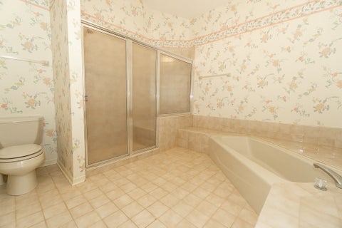 Tiny photo for 2157 N Lake Shore Circle, Arlington Heights, IL 60004 (MLS # 12758385)