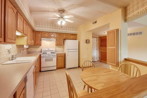 Tiny photo for 1200 S Prospect Avenue #108, Elmhurst, IL 60126 (MLS # 12466494)
