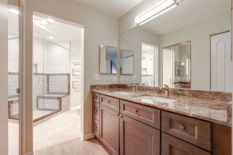 Tiny photo for 212 Willow Parkway, Buffalo Grove, IL 60089 (MLS # 12615518)