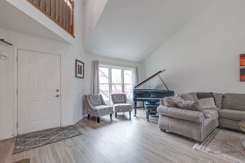 Tiny photo for 212 Willow Parkway, Buffalo Grove, IL 60089 (MLS # 12615518)