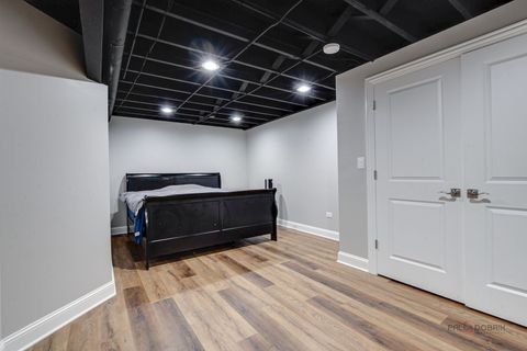 Tiny photo for 212 Willow Parkway, Buffalo Grove, IL 60089 (MLS # 12615518)