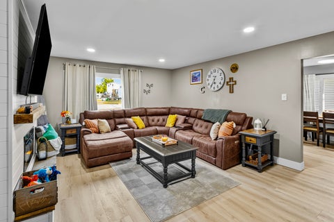 Tiny photo for 406 Dixie Highway, Beecher, IL 60401 (MLS # 12754249)