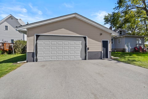Tiny photo for 406 Dixie Highway, Beecher, IL 60401 (MLS # 12754249)