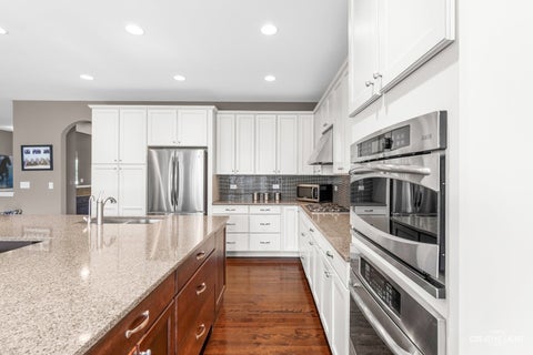 Tiny photo for 2832 Chevy Chase Lane, Naperville, IL 60564 (MLS # 12656610)