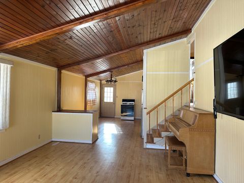 Tiny photo for 501 Apache Avenue, Carpentersville, IL 60110 (MLS # 12518618)