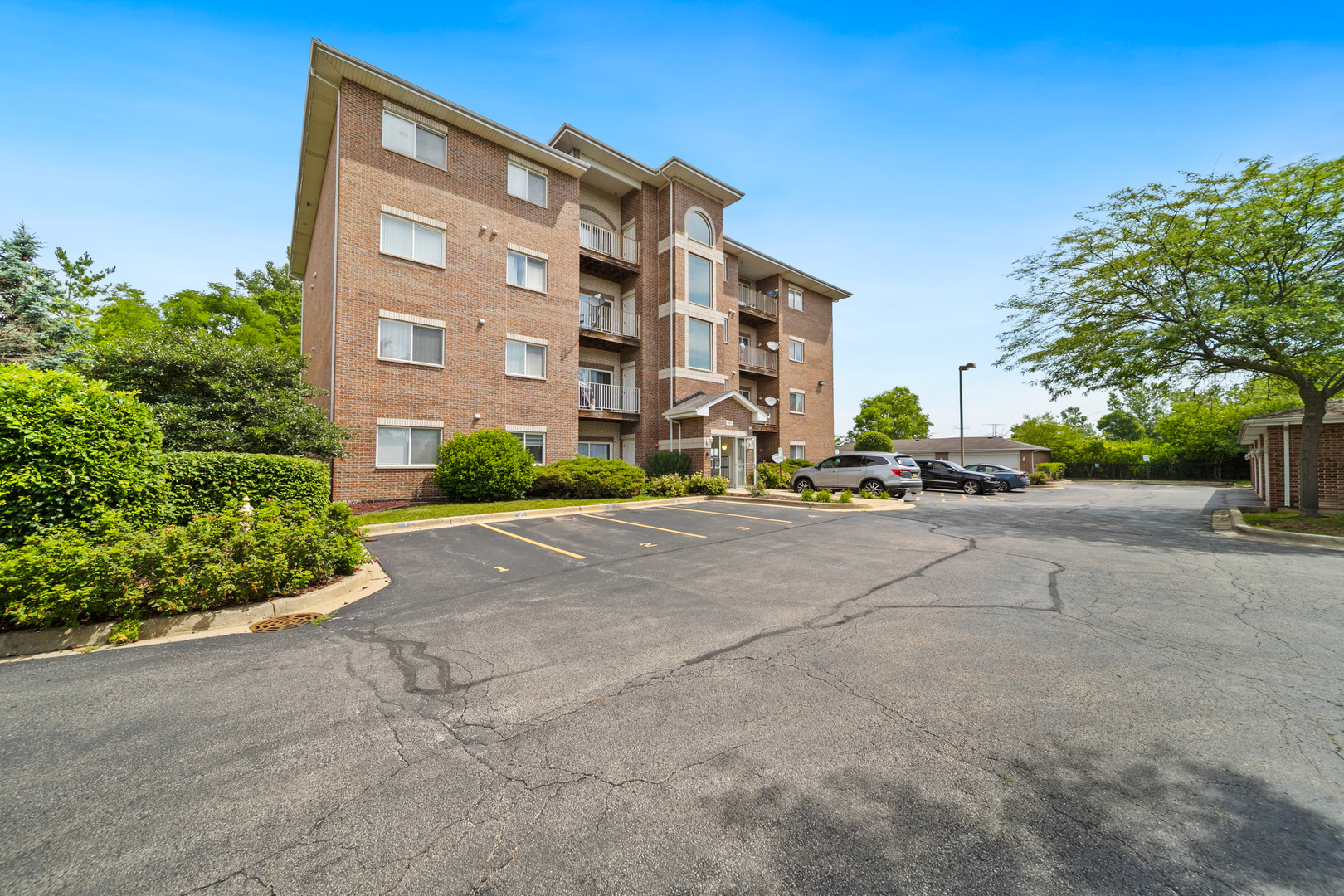 941 N Swift Road 201