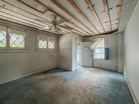 Tiny photo for 463 S Monroe Street, Decatur, IL 62522 (MLS # 12661307)