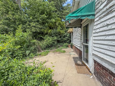 Tiny photo for 463 S Monroe Street, Decatur, IL 62522 (MLS # 12661307)