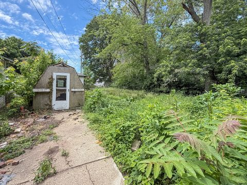Tiny photo for 463 S Monroe Street, Decatur, IL 62522 (MLS # 12661307)