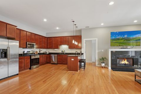 Tiny photo for 6425 W Touhy Avenue #2B, Chicago, IL 60646 (MLS # 12532238)