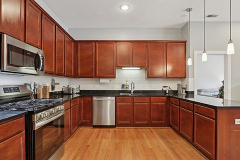 Tiny photo for 6425 W Touhy Avenue #2B, Chicago, IL 60646 (MLS # 12532238)