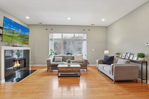 Tiny photo for 6425 W Touhy Avenue #2B, Chicago, IL 60646 (MLS # 12532238)