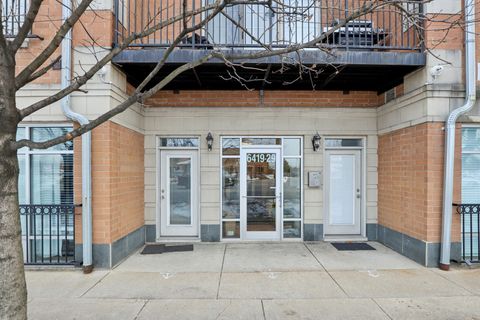 Tiny photo for 6425 W Touhy Avenue #2B, Chicago, IL 60646 (MLS # 12532238)